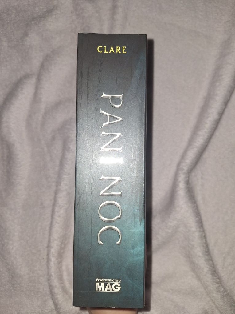Pani noc cassandra clare Mroczne intrygi książka młodzieżowa