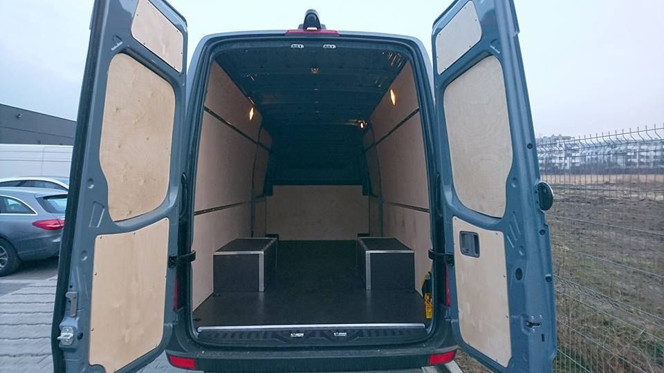 Mercedes Sprinter L2H2 Zabudowa ze sklejki