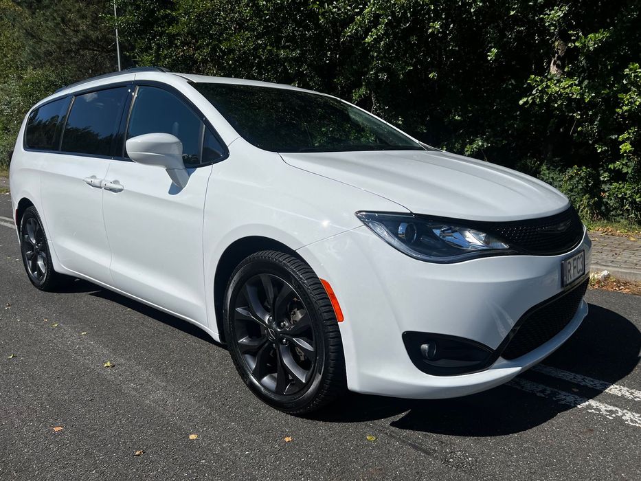 Chrysler Pacifica