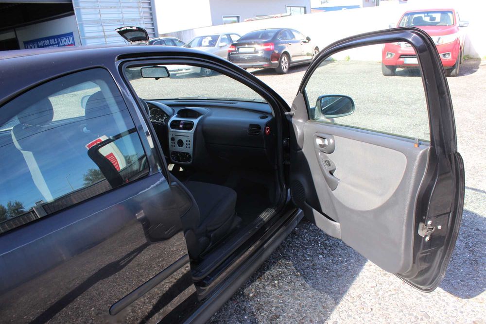 Opel Corsa C 1.2 16V Sport
