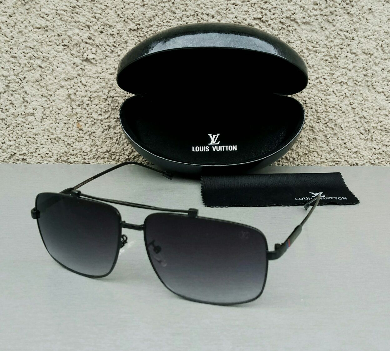 Стильные Louis Vuitton мужские солнцезащитные очки черные с градиентом