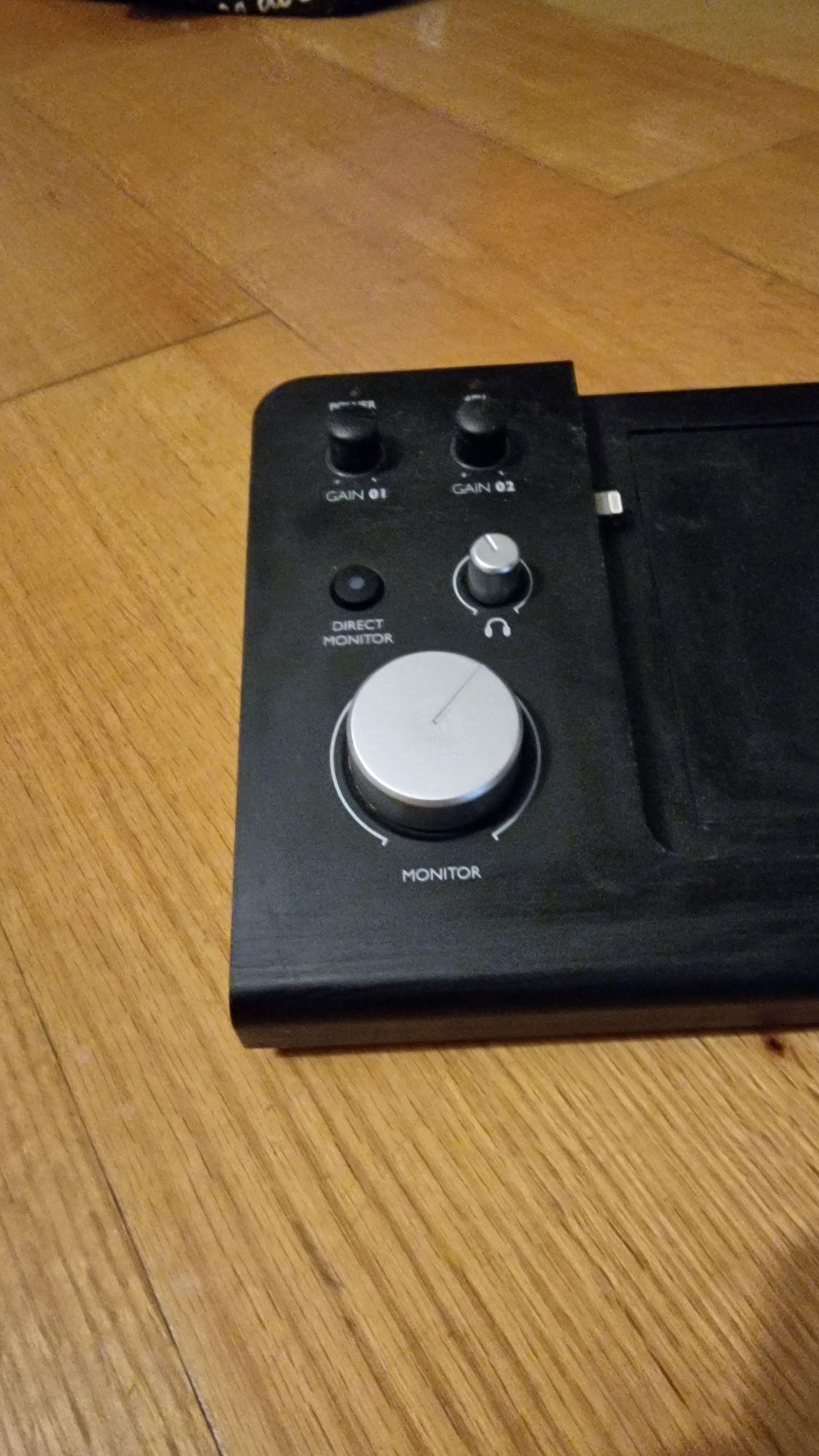 Focusrite itrack dock p ipad- estúdio gravação portátil