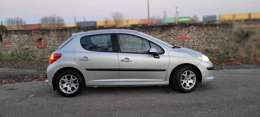 Peugeot 207 - 1.6 HDI / 2007r