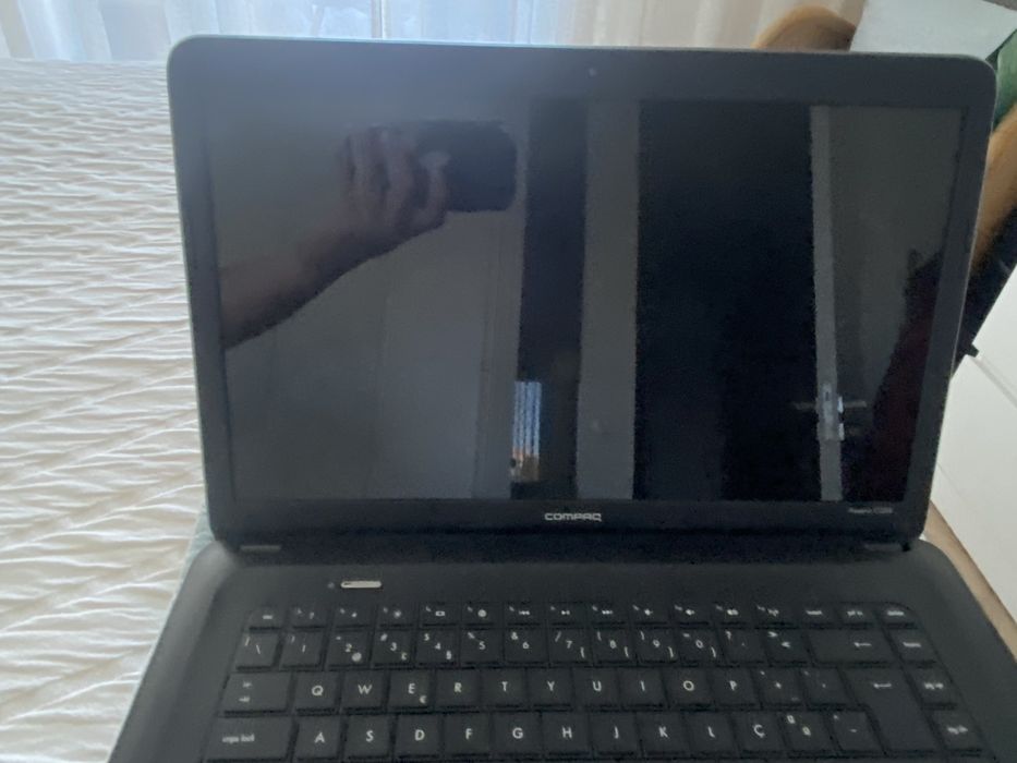 HP Compaq presario cq58