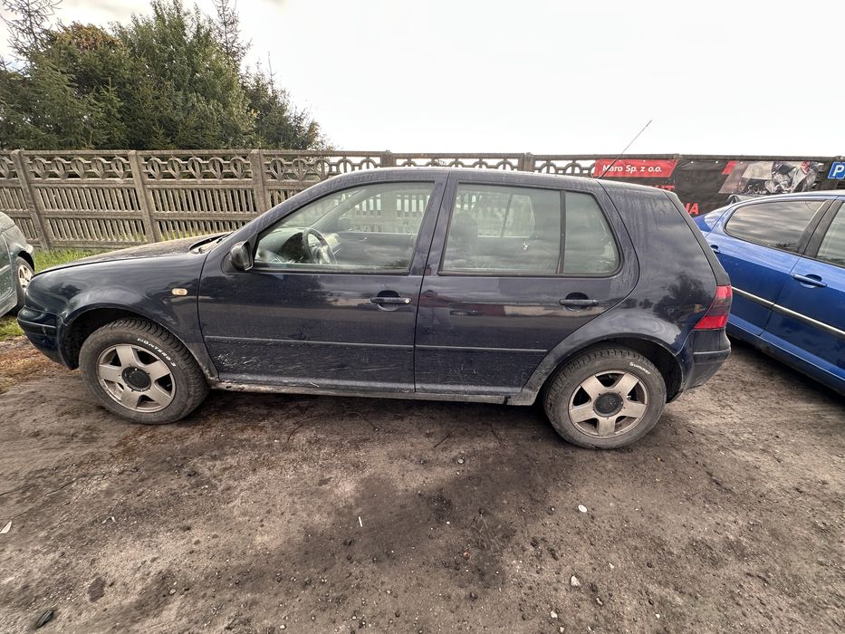 Części Golf IV 99r 1.6SR Silnik Skrzynia Maska Lampa Drzwi Klapa