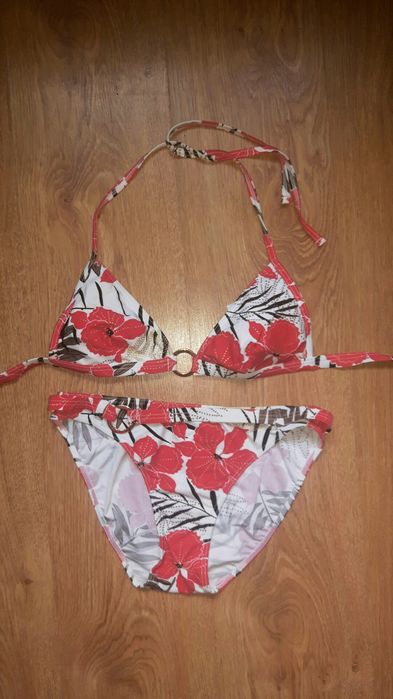 Przepiekny strój kąpielowy bikini kwiaty