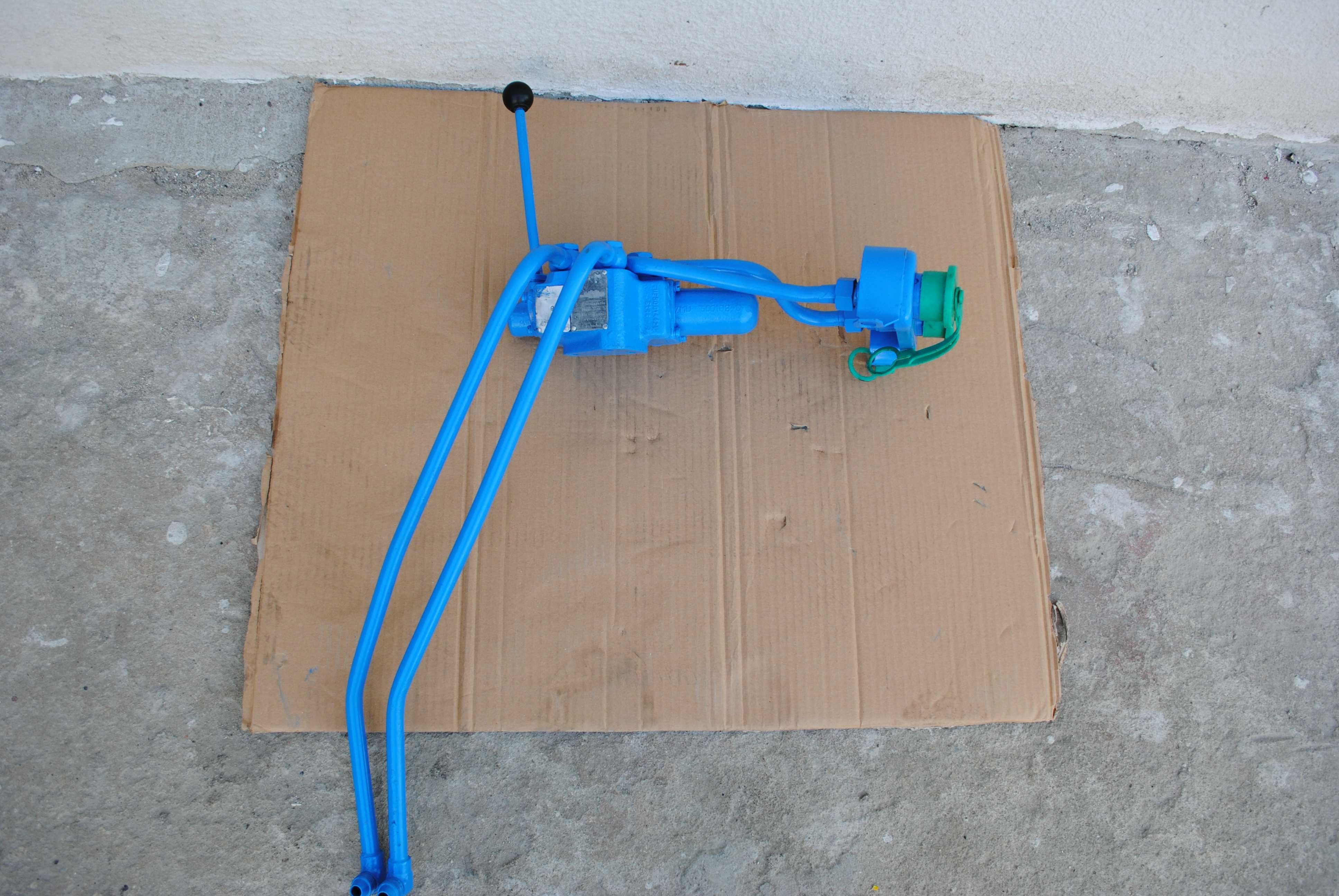 Rozdzielacz wywrotu  Hydrotor C 328 c 330  PRL zabytek stary