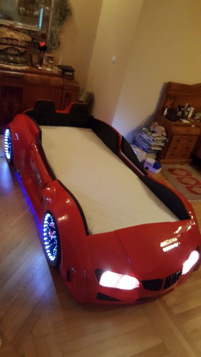 Łóżko samochód dla dziecka Bmv Led