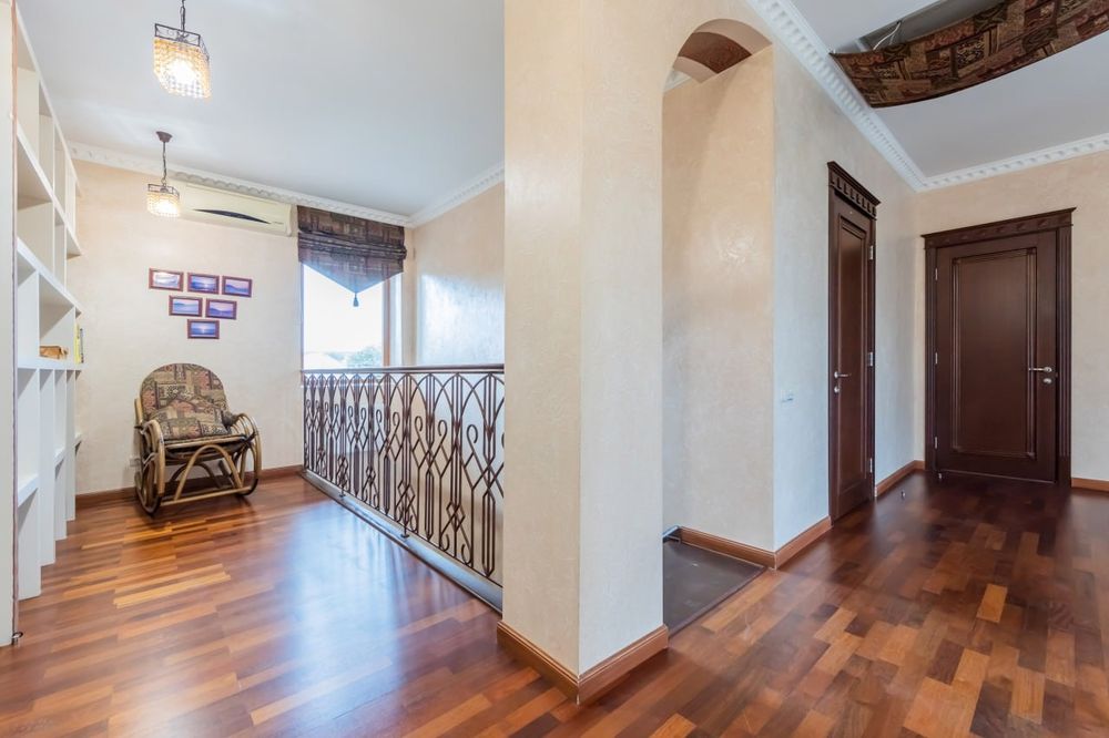 Мала Олександрівка КМ"Зелений Гай" Котедж 350м.з усіма зручностями.