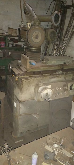 Шліфувальний універсальний станок