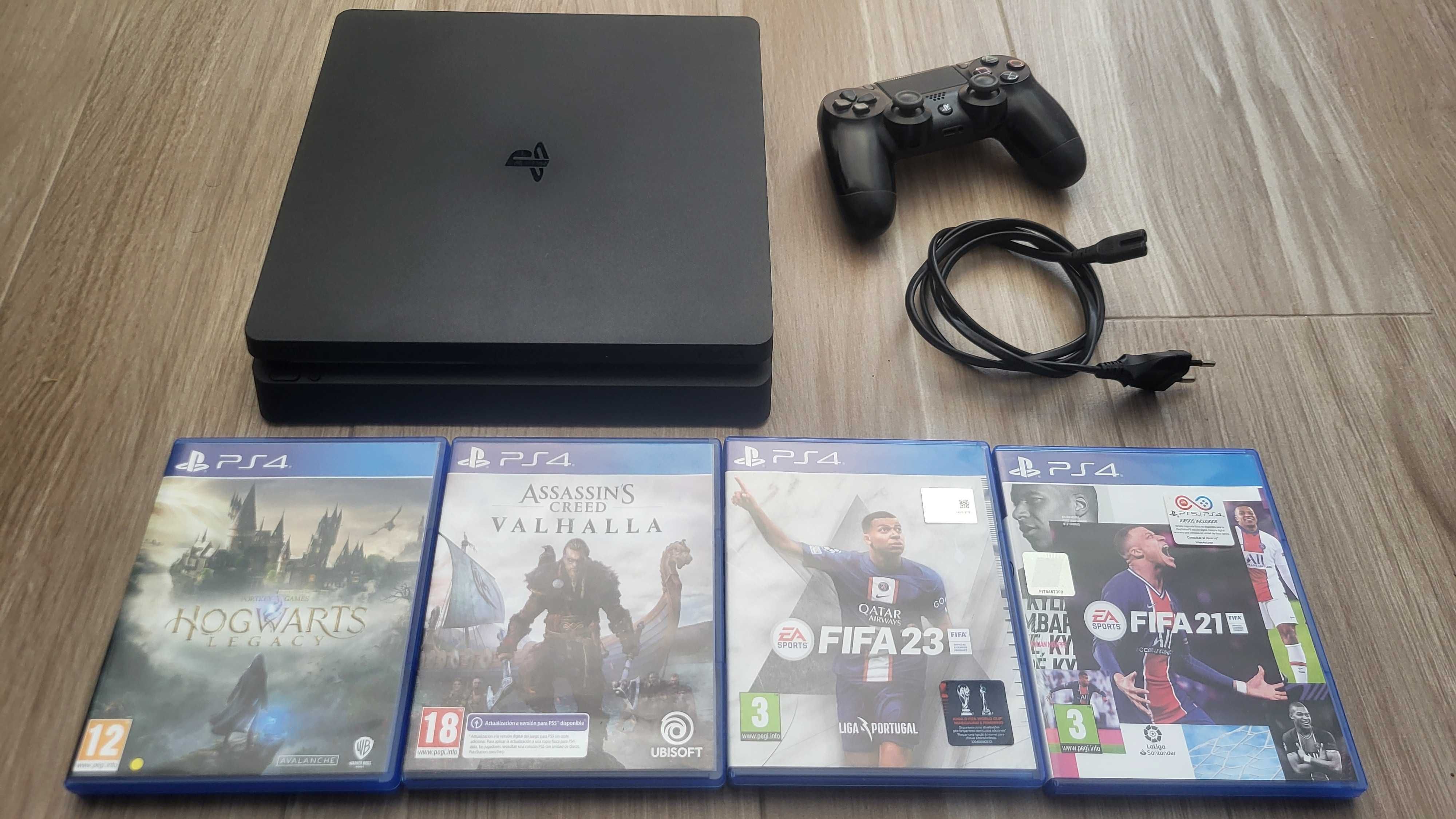 PlayStation 4 com 1 comando e extras