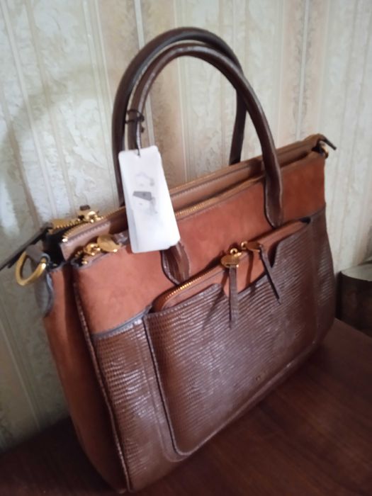 Стильная новая сумка замша