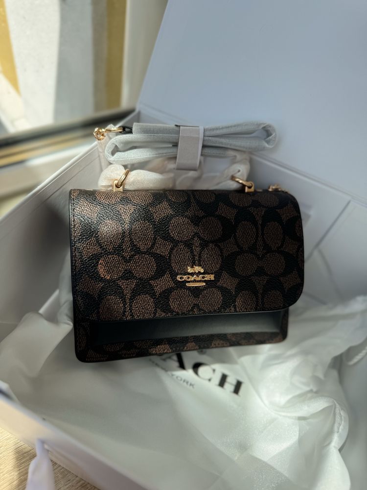 Жіноча шкіряна Преміальна сумка Coach Klare