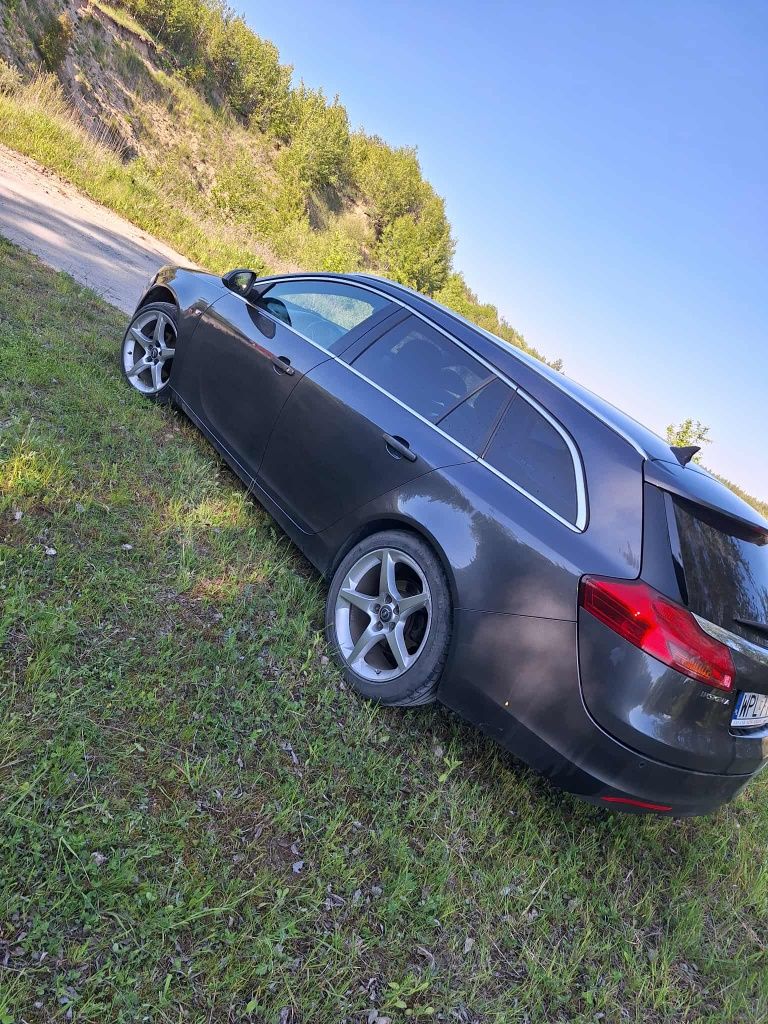 Opel Insignia 2.0cdti 130 km  Automat