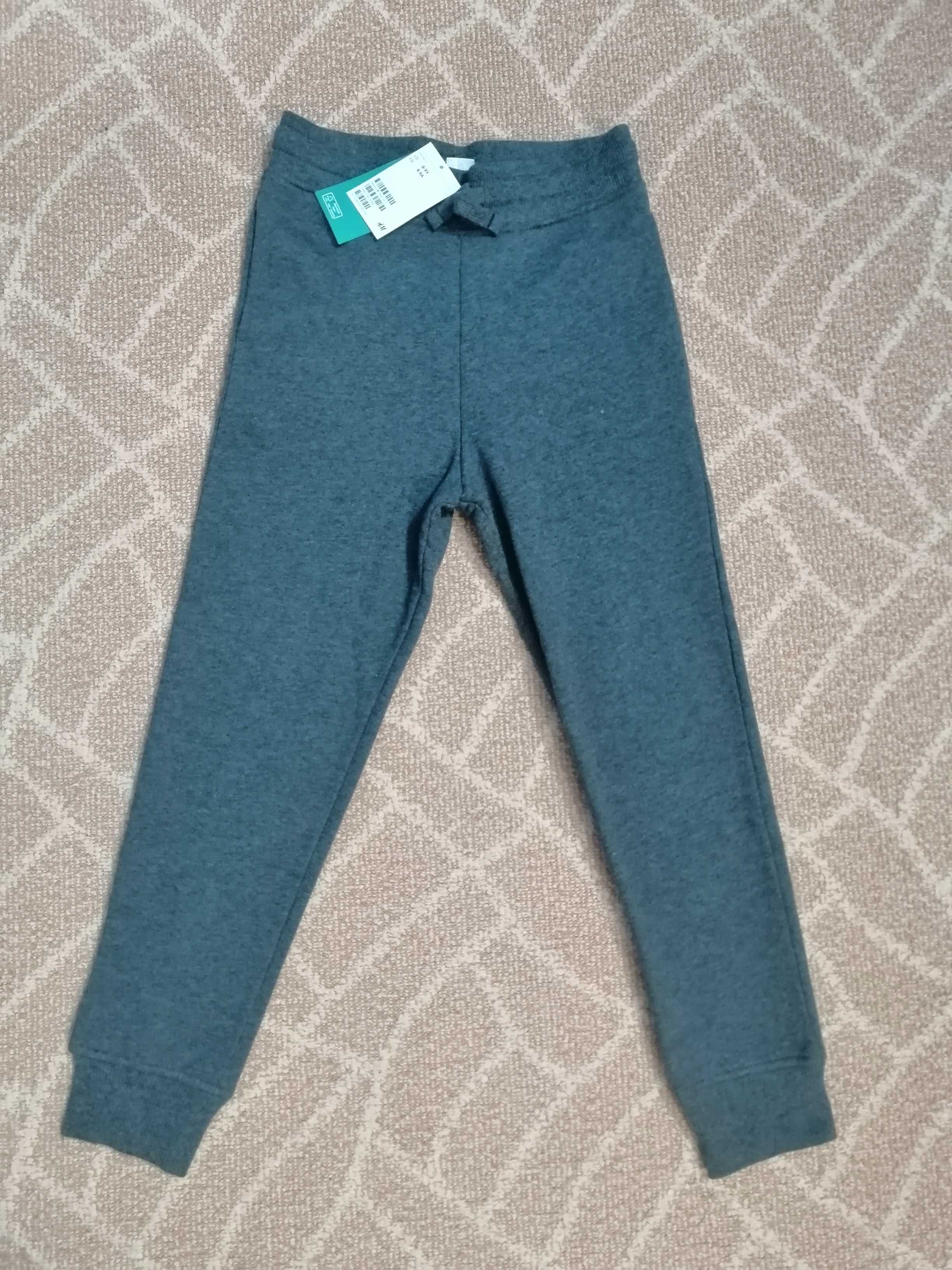 Теплые штаны оригинал H&M на мальчика 8-9 лет 134