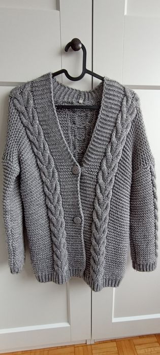 Sweter z warkoczami dla dziewczynki Mała Mi