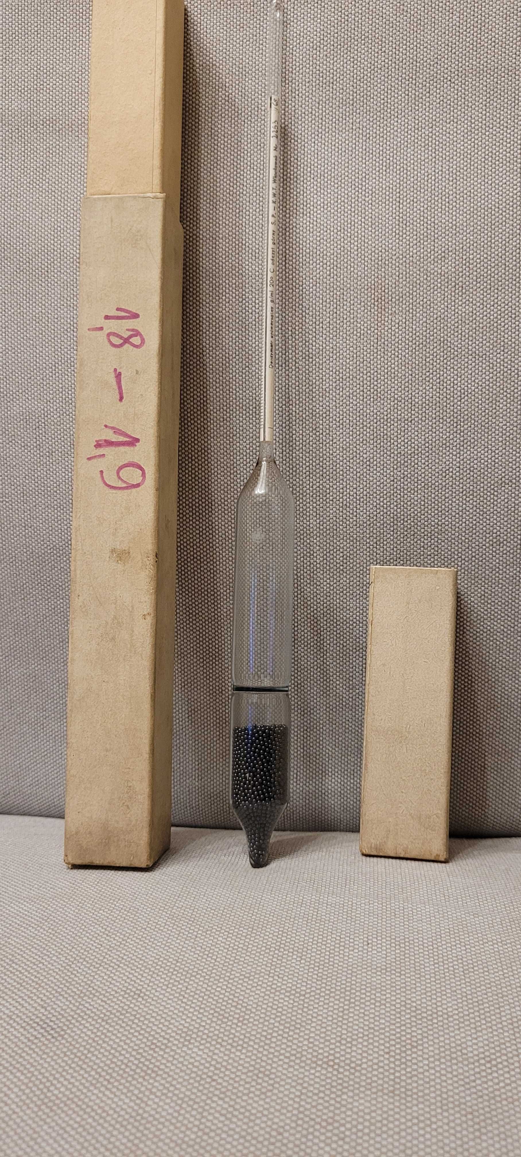 Densymetr / areometr nr 4 - 1,8-1,9 g/cm3 / szkło laboratoryjne