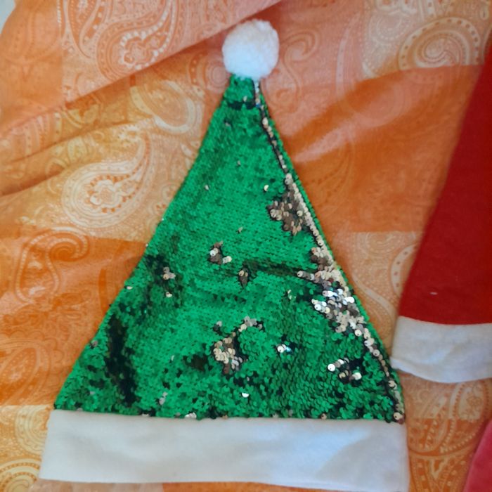 Продам праздничные колпаки