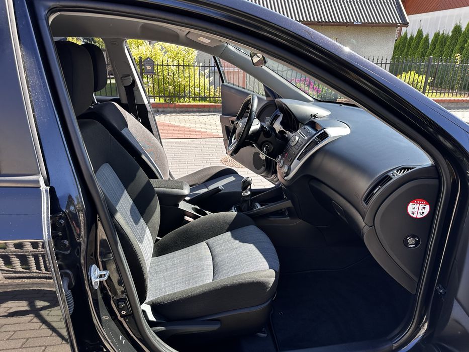 Alufelgi,klimatyzacja,6 biegów