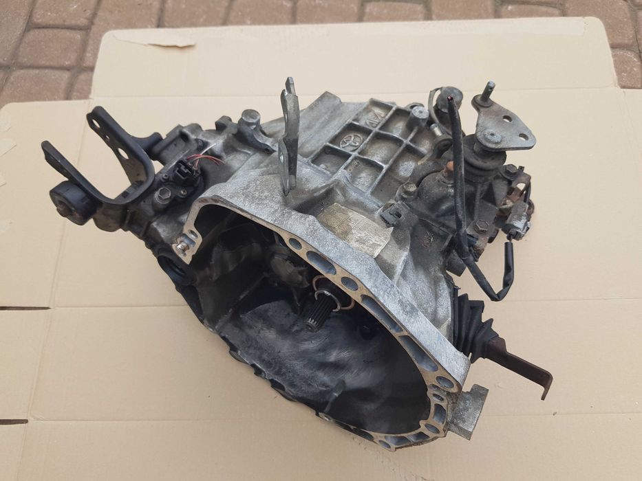 TOYOTA YARIS Skrzynia Biegów 1.0 99-05 Kraków