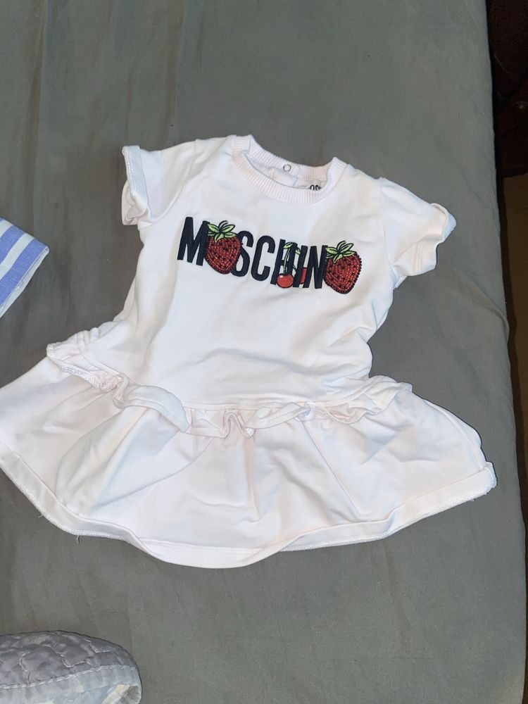 Vestido branco moschino
