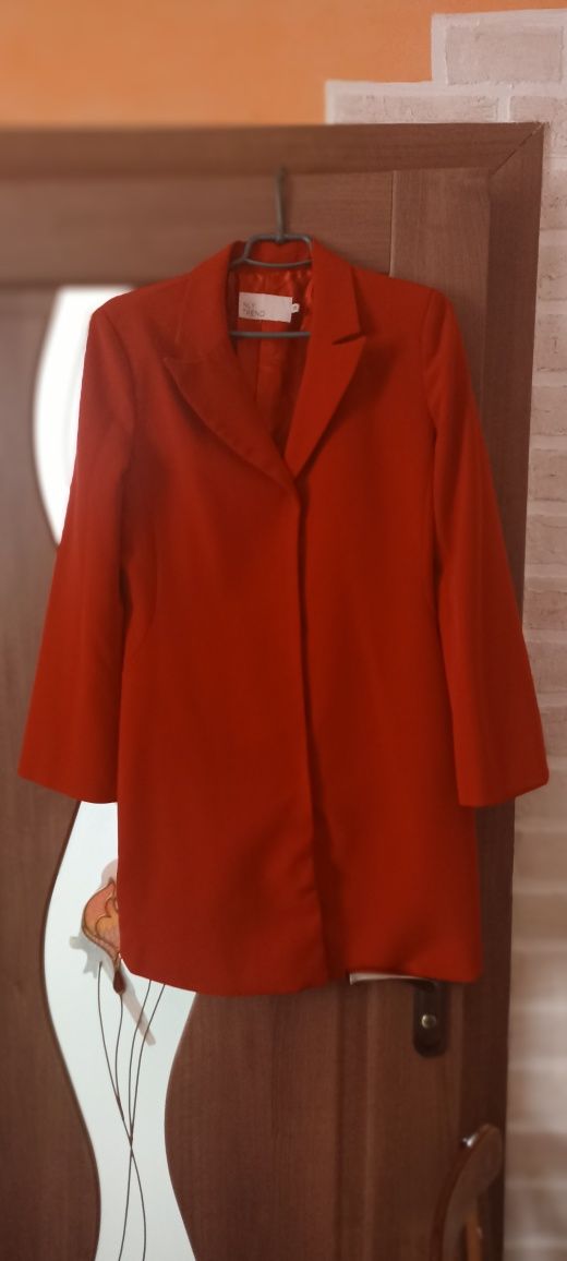 Плаття - піджак червоного кольору
