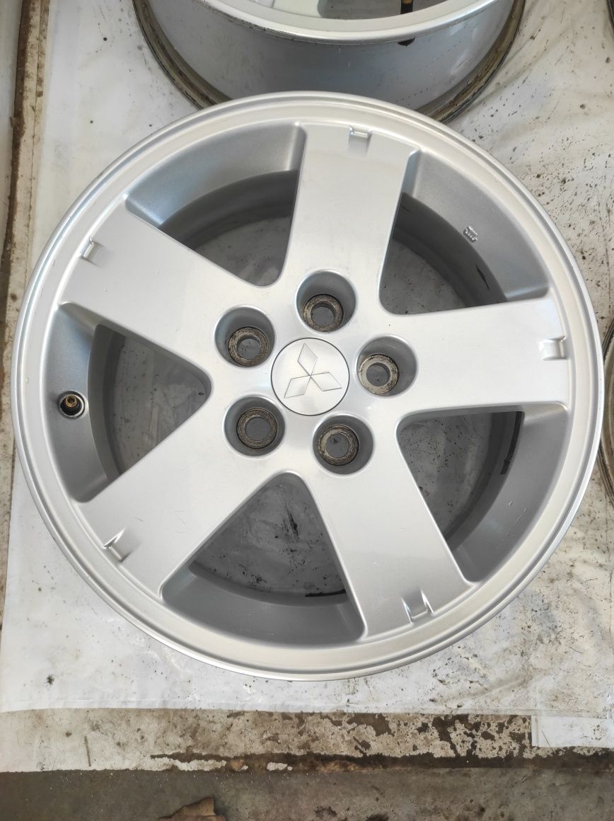 508 Felgi aluminiowe ORYGINAŁ MITSUBISHI R 16 5x114,3 Bardzo Ładne