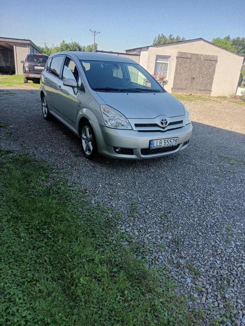 Toyota Corolla Verso 2.2 diesel 177 koni!!!  7 osób!!!