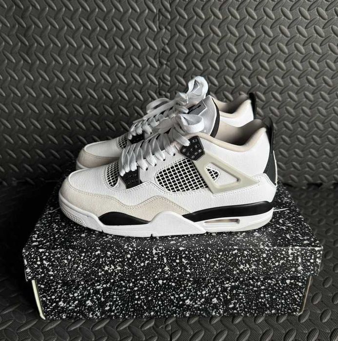 Buty meskie Mokasyny Air_Jordan_4_retro_military_black R.42