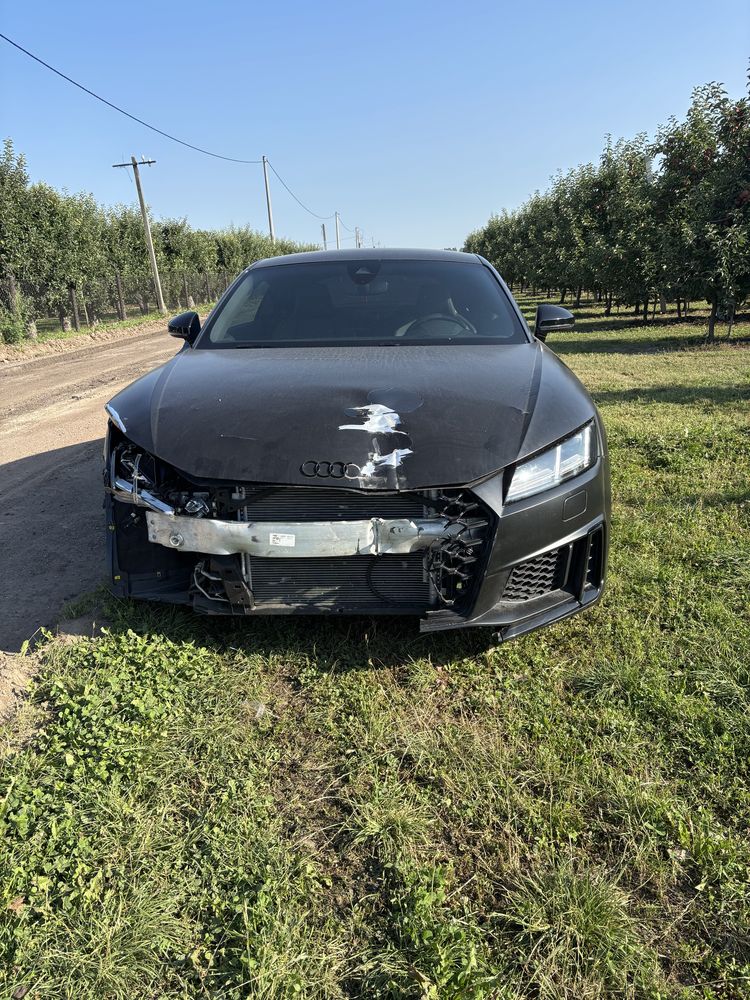 Audi TTS 8S 310km 2.0tfsi 19R quattro stronic virtual Lift matrix