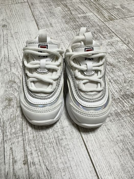 Дитячі кросівки Fila Ray (EUR 22)