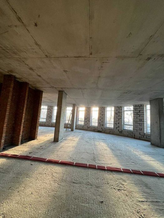 Продаж комерційного окремостоячого приміщення по вул. Пасічна