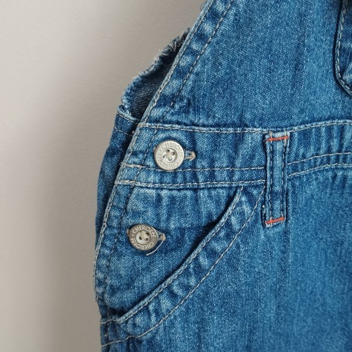 Jeansowe ogrodniczki chłopięce Cherokee, rozmiar 74 (6–9 miesięcy).