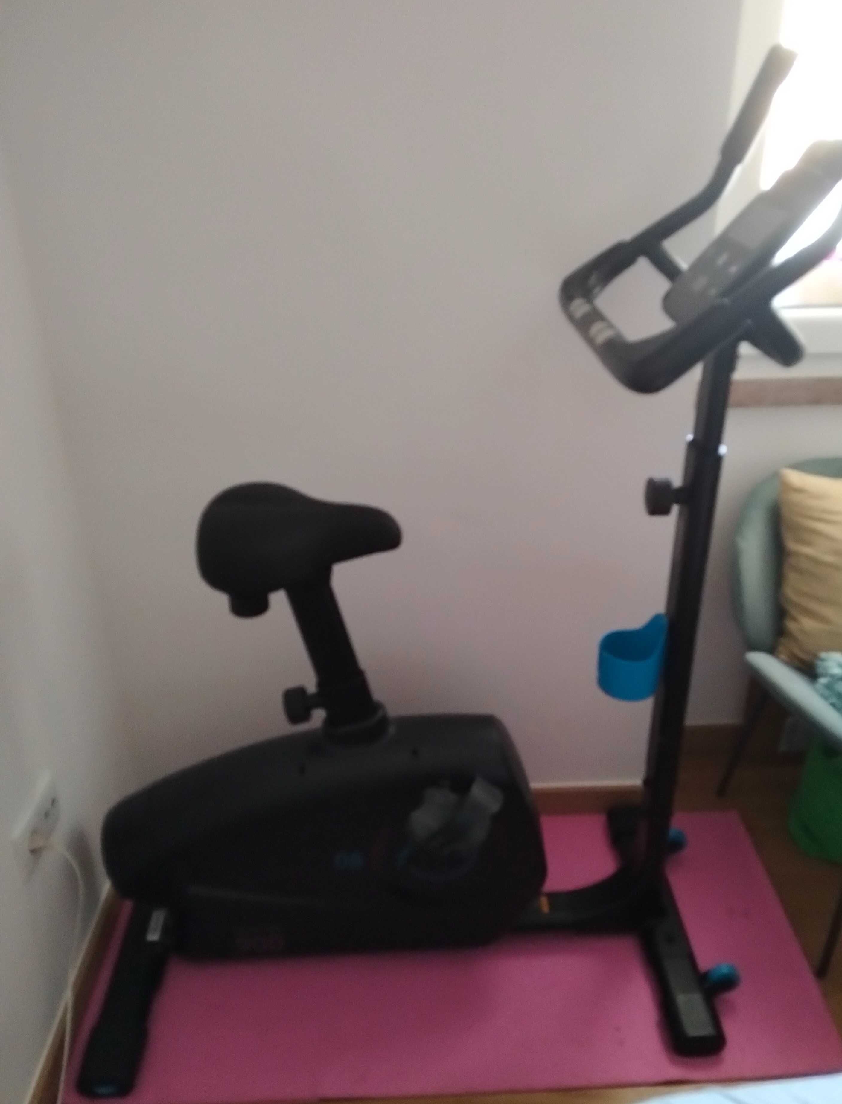 Bicicleta de Exercício Domyos T900c