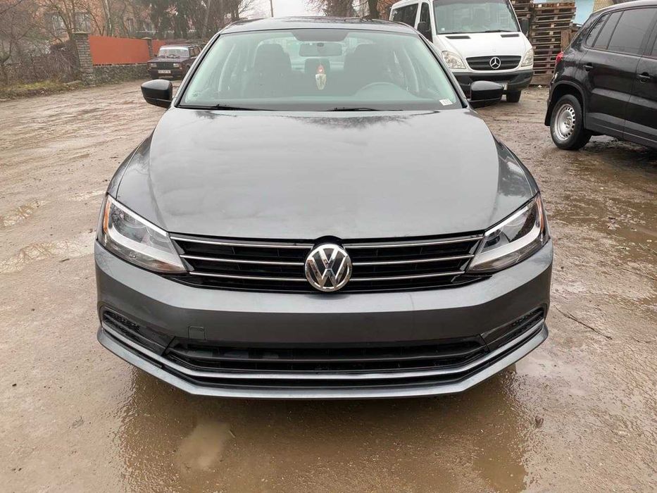 Оренда авто Львів в таксі/особистих цілей  Volkswagen Jetta/Джета 2015