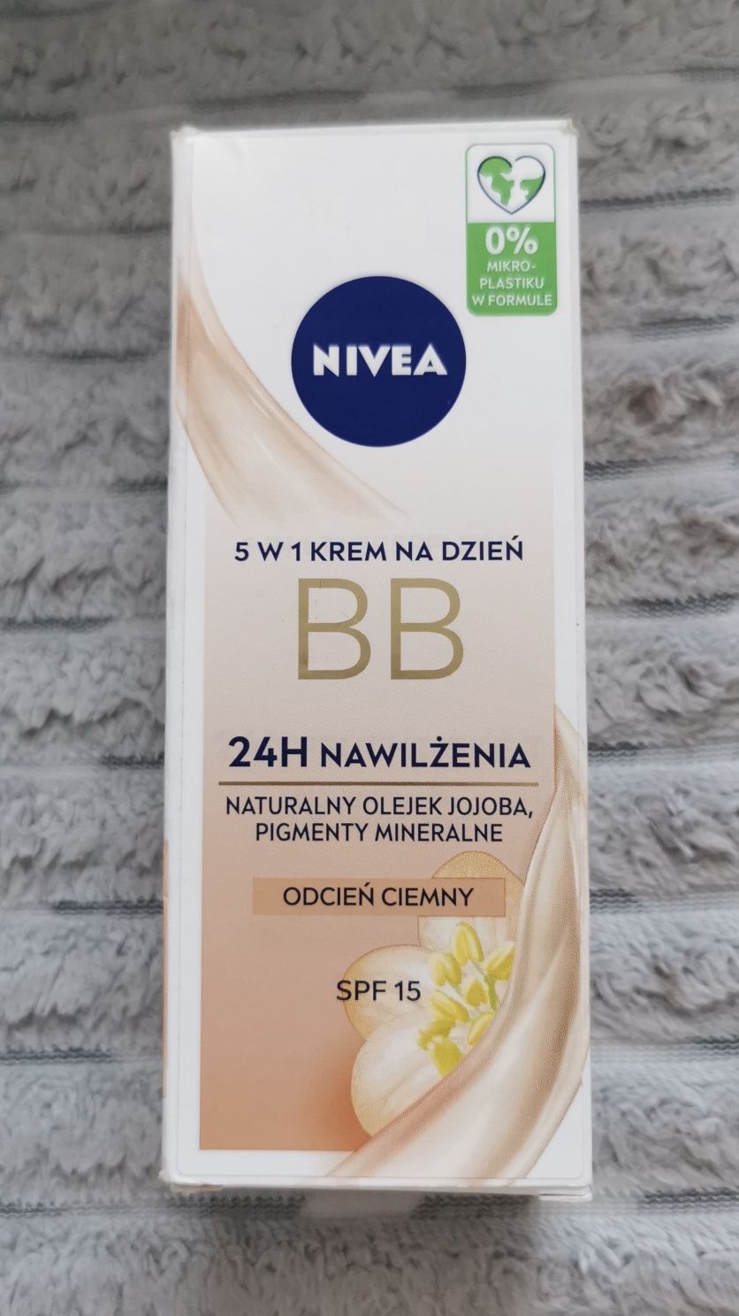 Nivea krem BB 24h nawilżenie