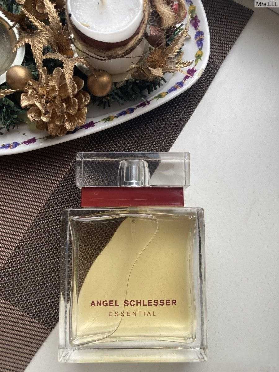 Парфюмированная вода Angel Schlesser Essential EDP 100 мл. Оригинал