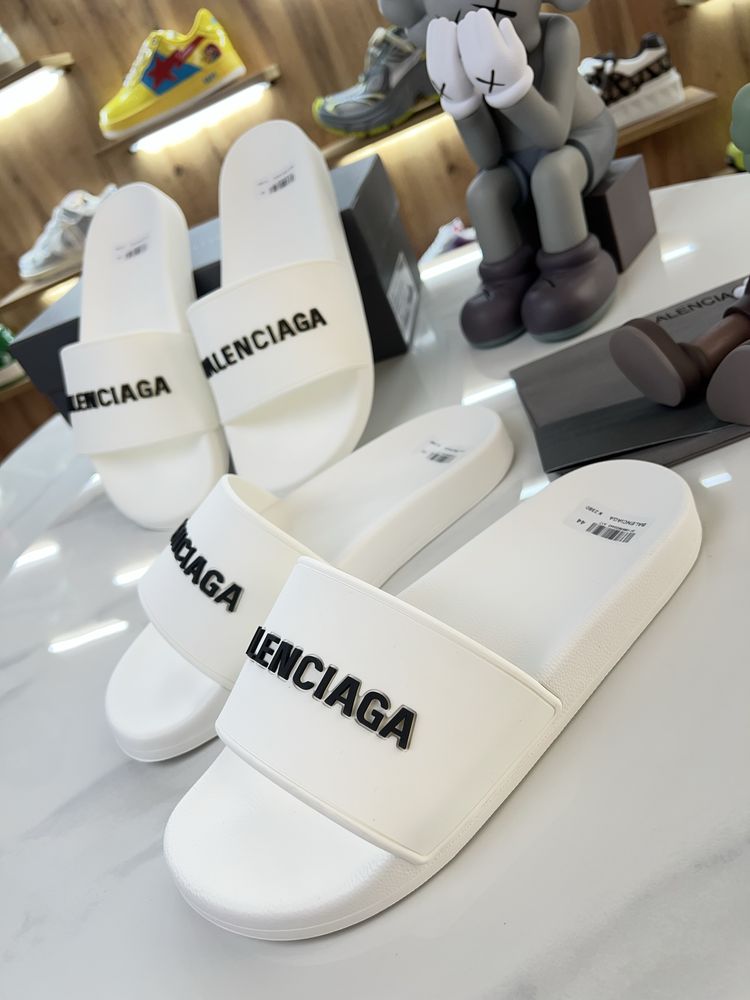 Тапочки Сланці BALENCIAGA White Logo