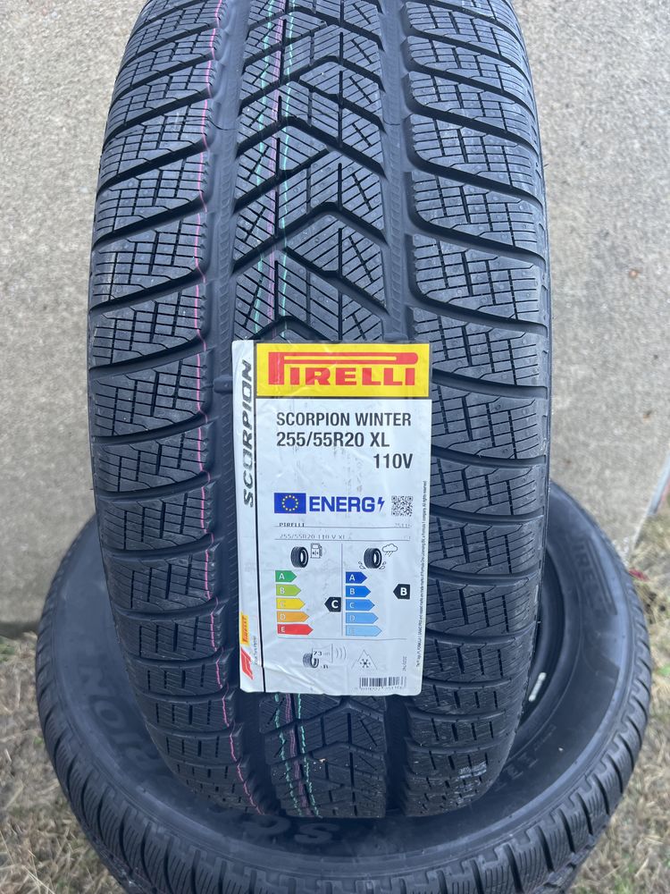 Sprzedam Pirelli Scorpion Winter 255/55R20 XL 110V