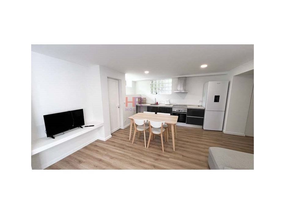 Arrenda-se T3 Completamente Remodelado