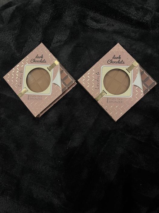Dwa bronzery Lovely Dark Chocolate Matte