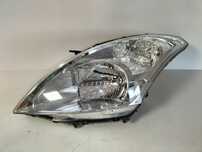 Lampa przednia reflektor lewa SUZUKI SWIFT MK7 10-16