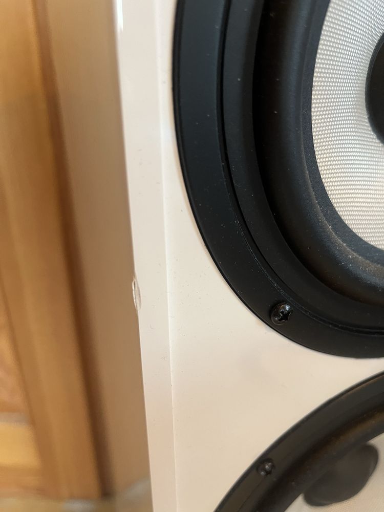 2 Kolumny głośnikowe PYLON AUDIO Pearl 25 Biały połysk