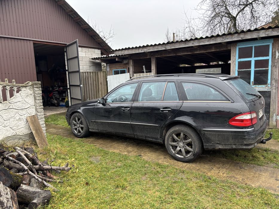 Продам Mercedes W211 на ходу