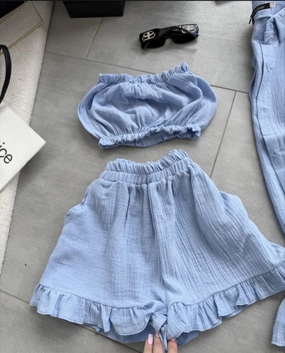 Жіночий мусліновий костюм