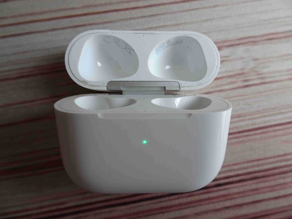 Pudełko case etui na słuchawki Apple Airpods 3 (A2897)