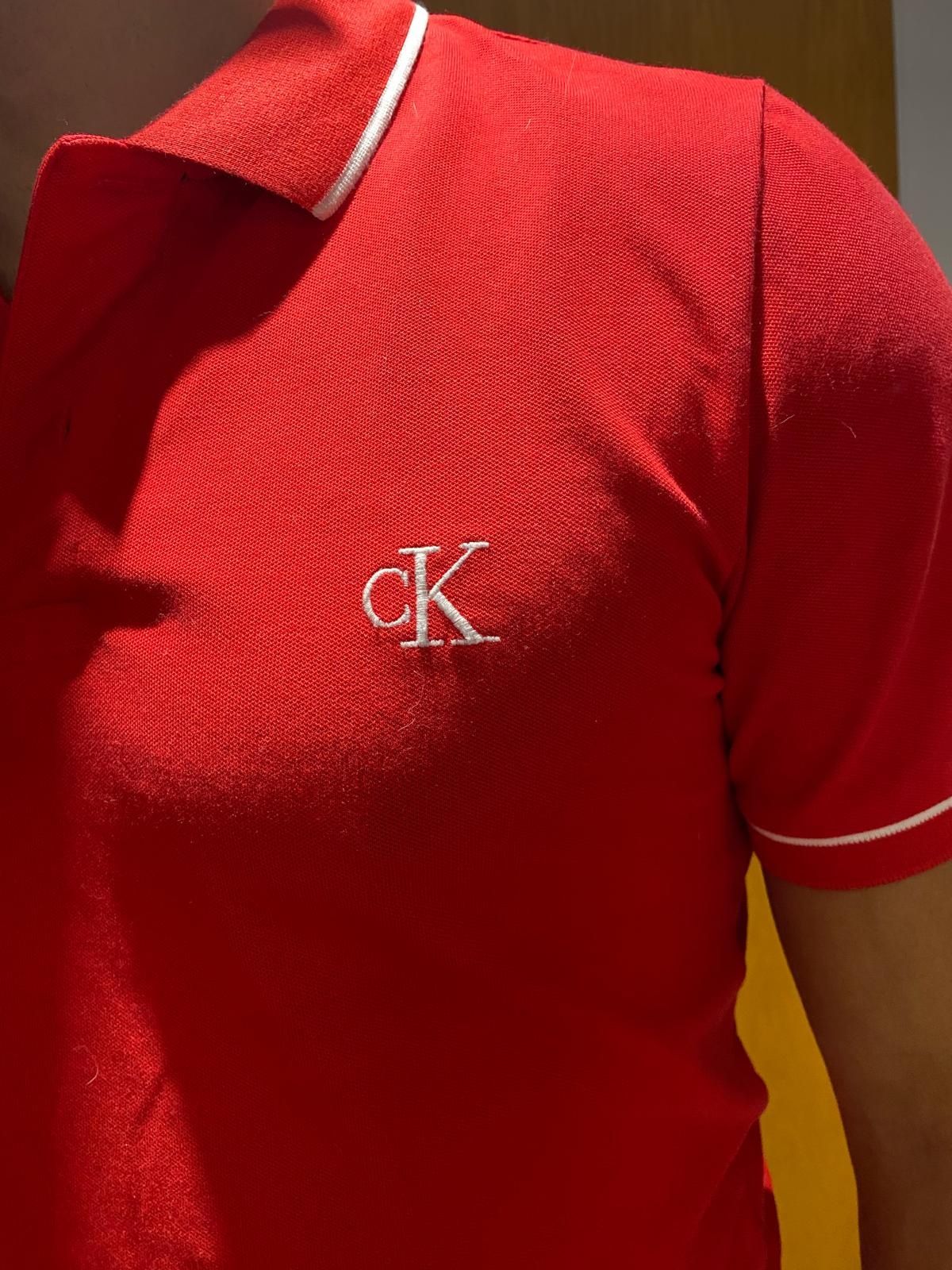 Polo calvin klein c/Novo