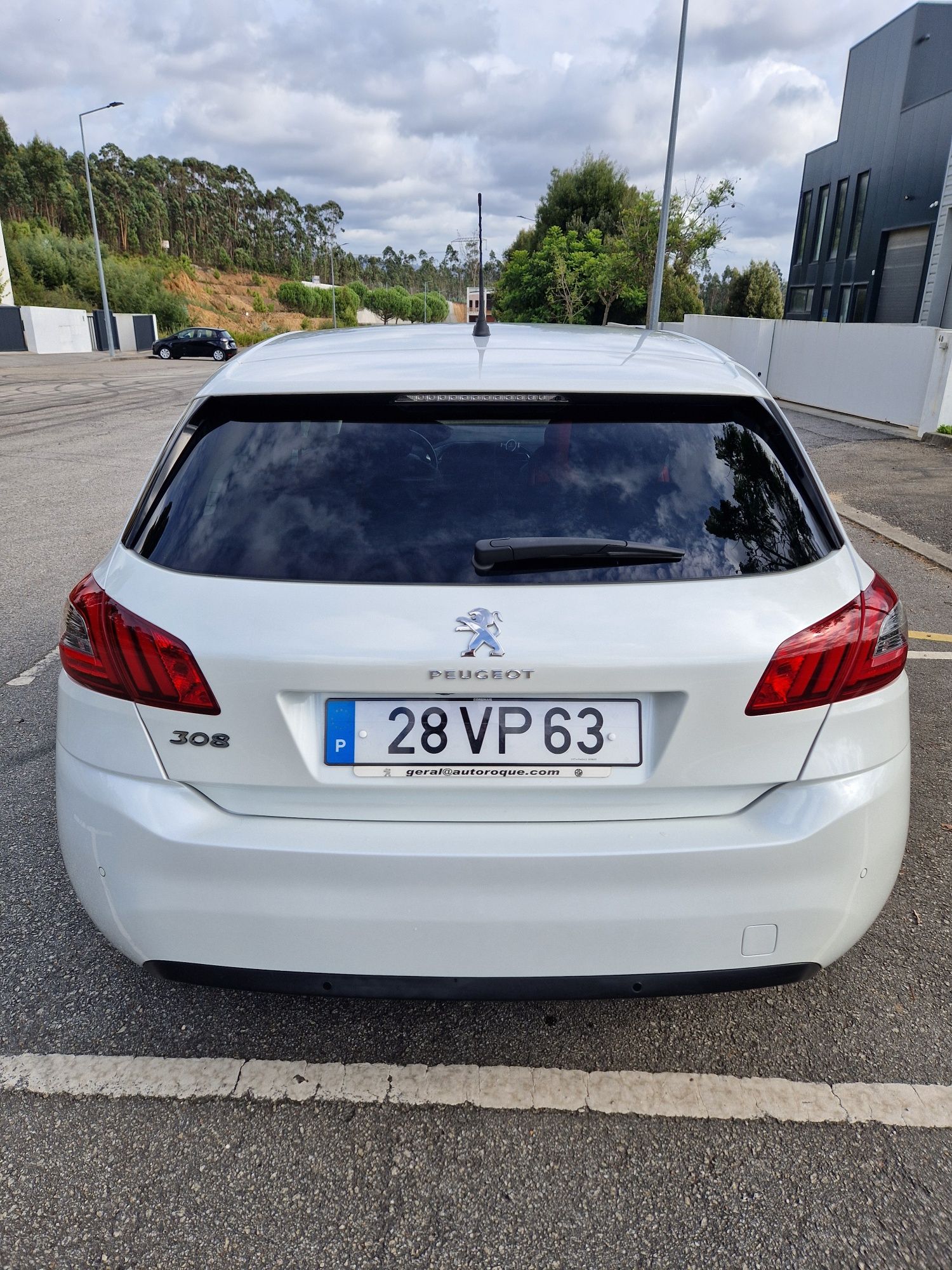 Peugeot 308 1.2 PureTech 130cv | 2018 | Económico e Fiável