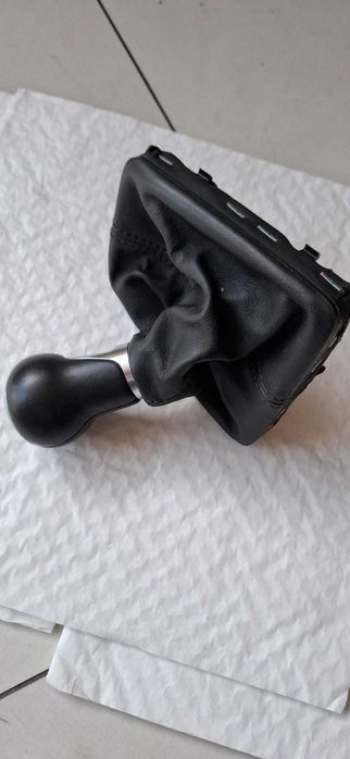 Gałka zmiany biegów Audi A4 B9 manual mieszek oryginał 8W0