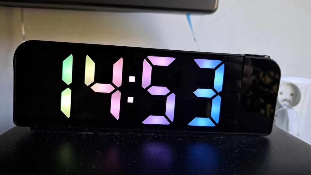 Budzik nowy led z projekcją